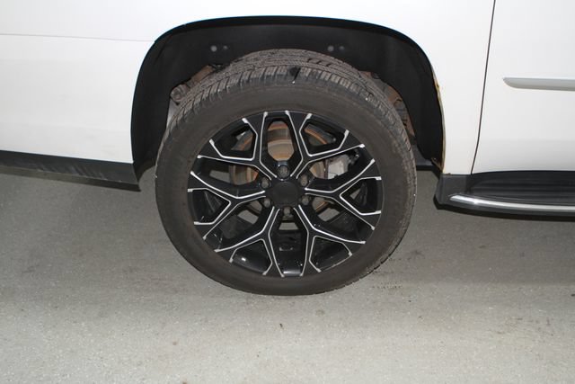 Used 2018 Cadillac Escalade ESV Luxury AWD/4WD image 4