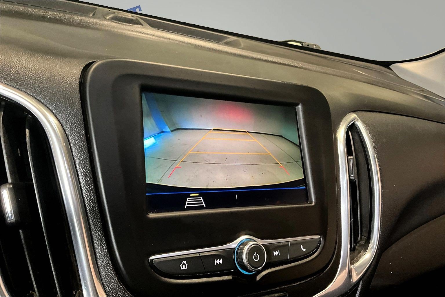 Used 2020 Chevrolet Equinox LT FWD image 15