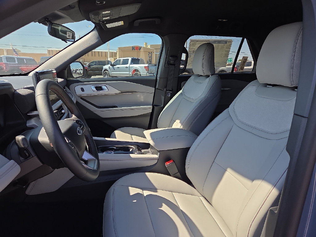 New 2027 Ford Explorer Active w/ Active Comfort Package RWD image 23