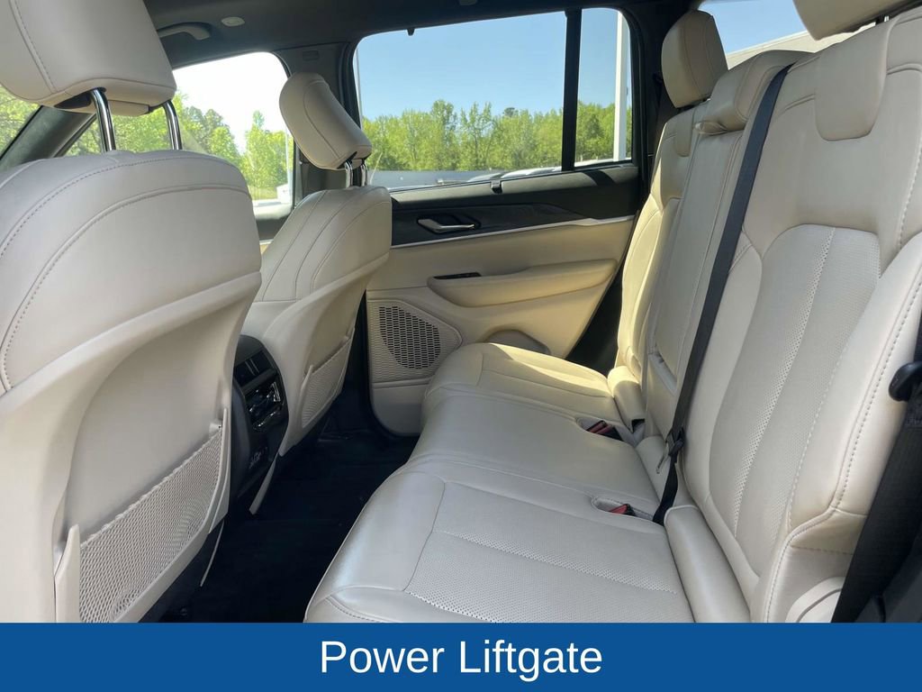 Certified 2025 Jeep Grand Cherokee Limited w/ Luxury Tech Group II image 21
