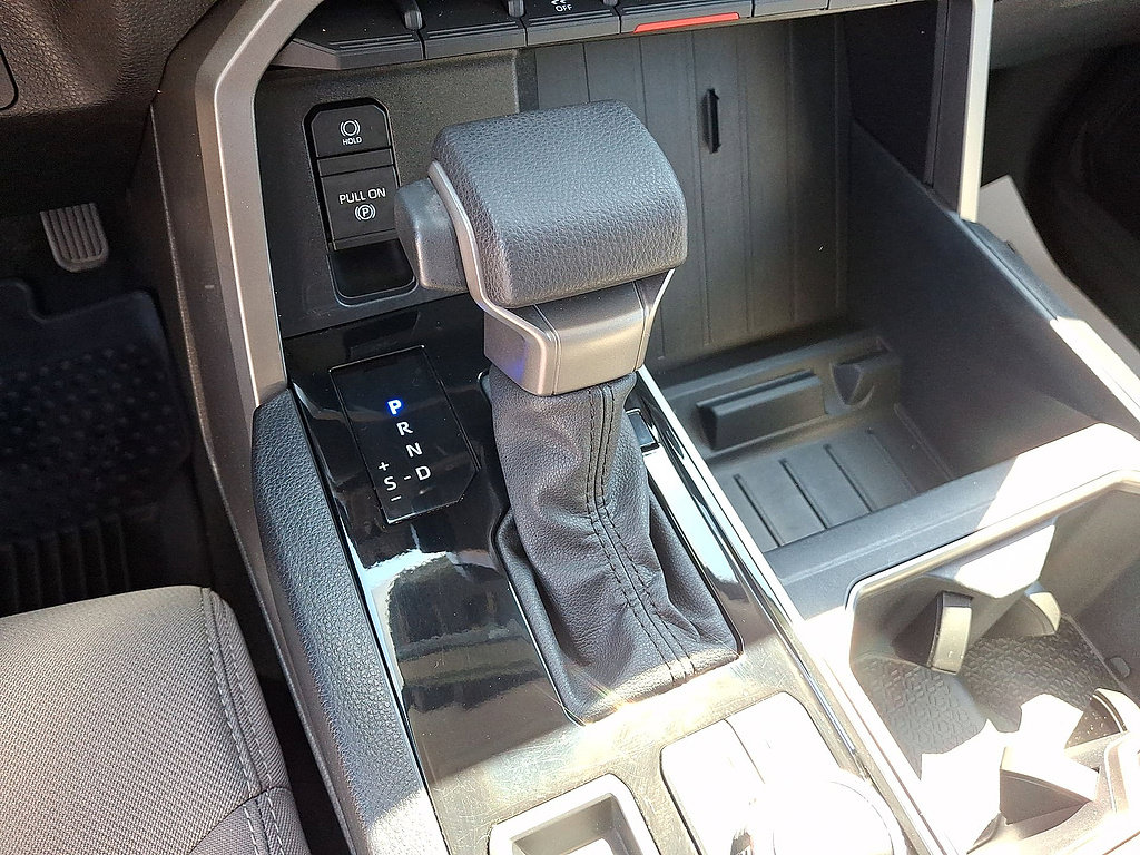 Used 2023 Toyota Tundra SR5 w/ SR5 Convenience Package AWD/4WD image 12