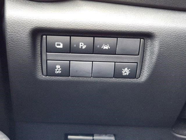 New 2025 Nissan Versa S w/ Trunk Package FWD image 22