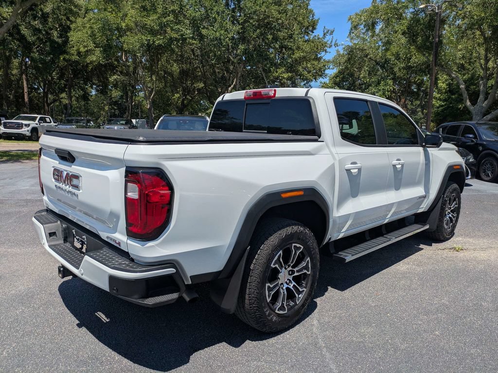 Used 2024 GMC Canyon AT4 w/ AT4 Premium Package AWD/4WD image 3