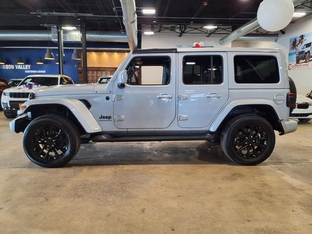 Used 2023 Jeep Wrangler Altitude image 5