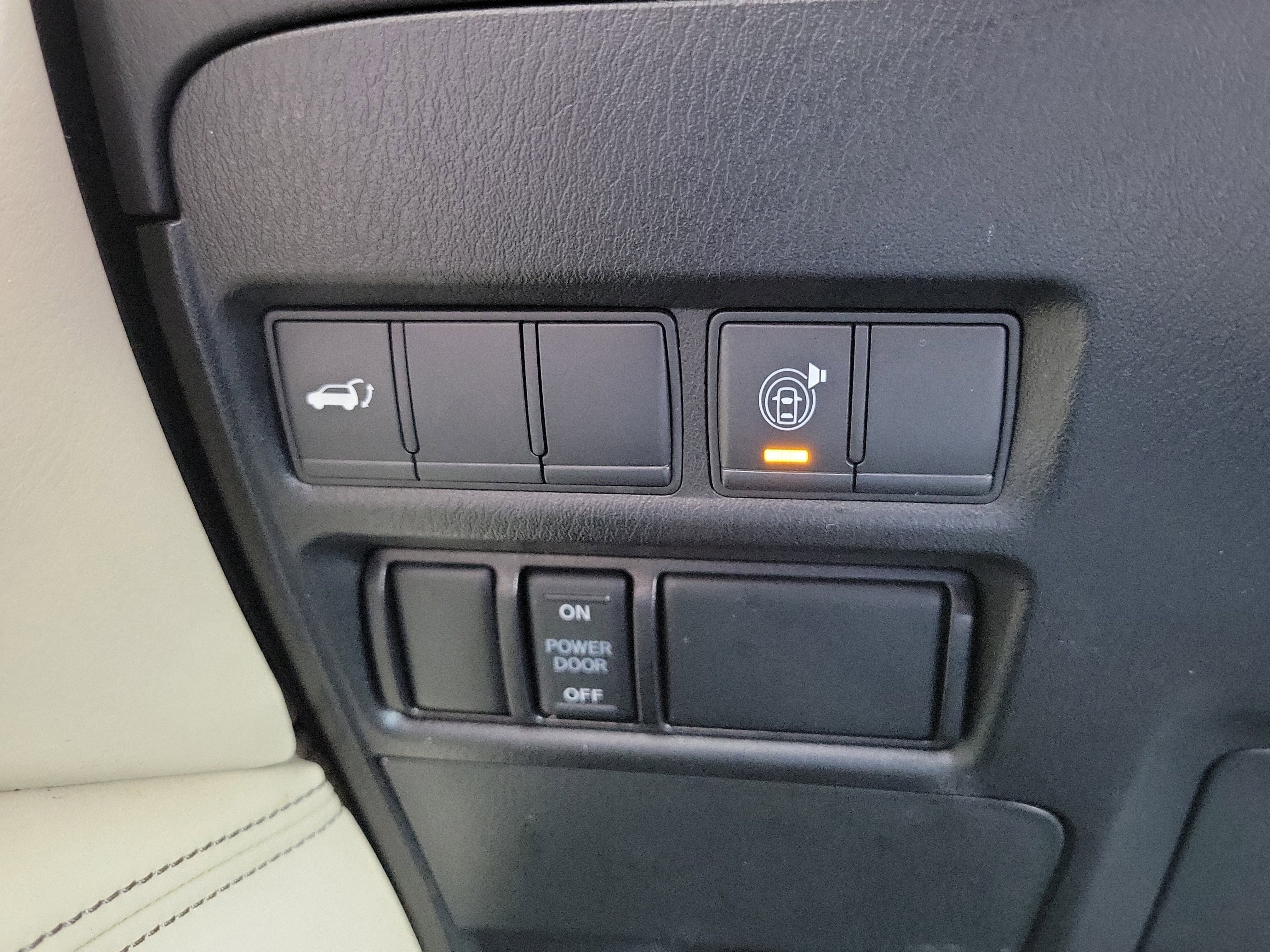 Used 2021 Nissan Armada SV w/ SV Appearance Package image 28