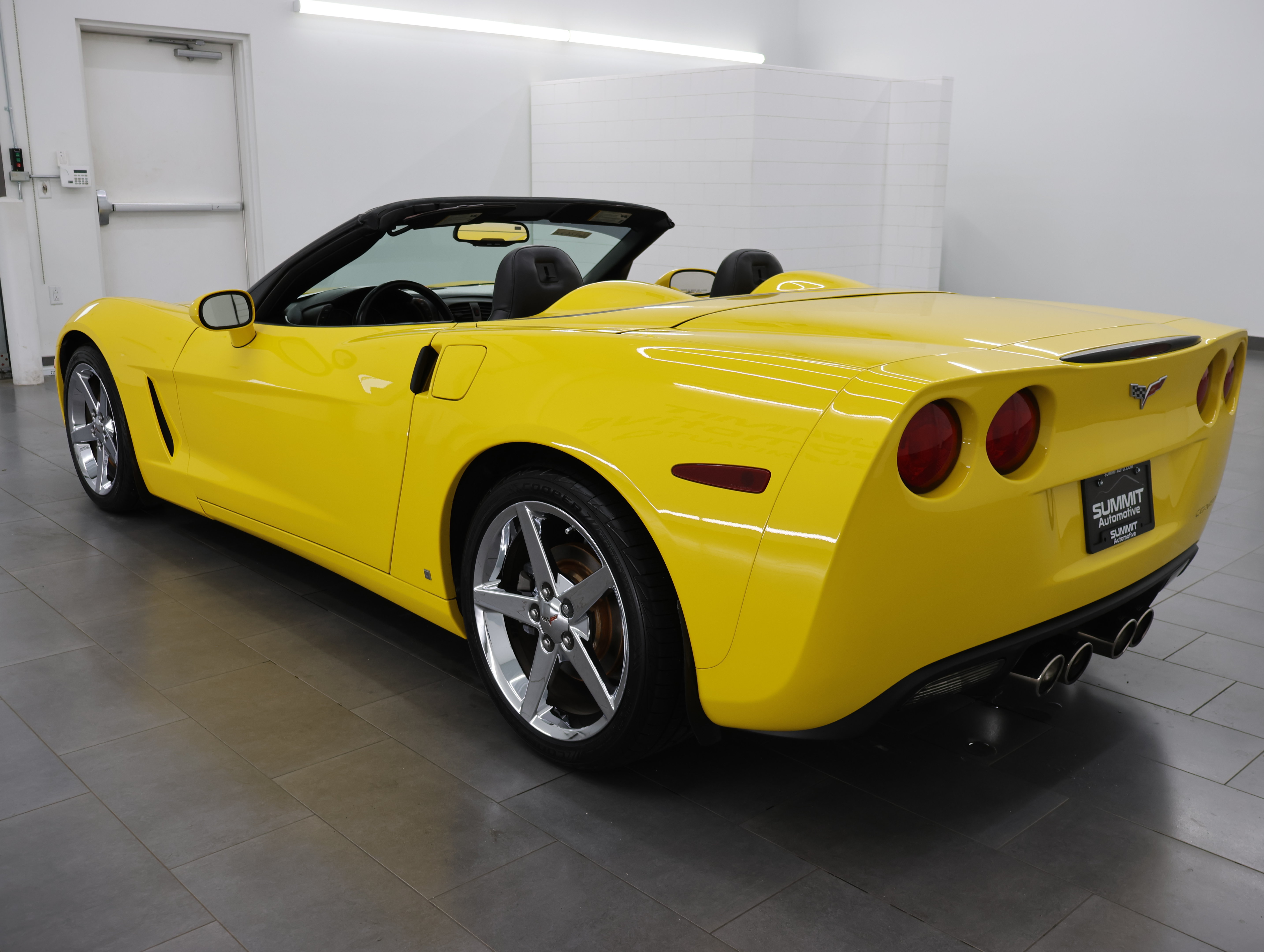 Used 2007 Chevrolet Corvette Coupe w/ Preferred Equipment Group RWD image 43