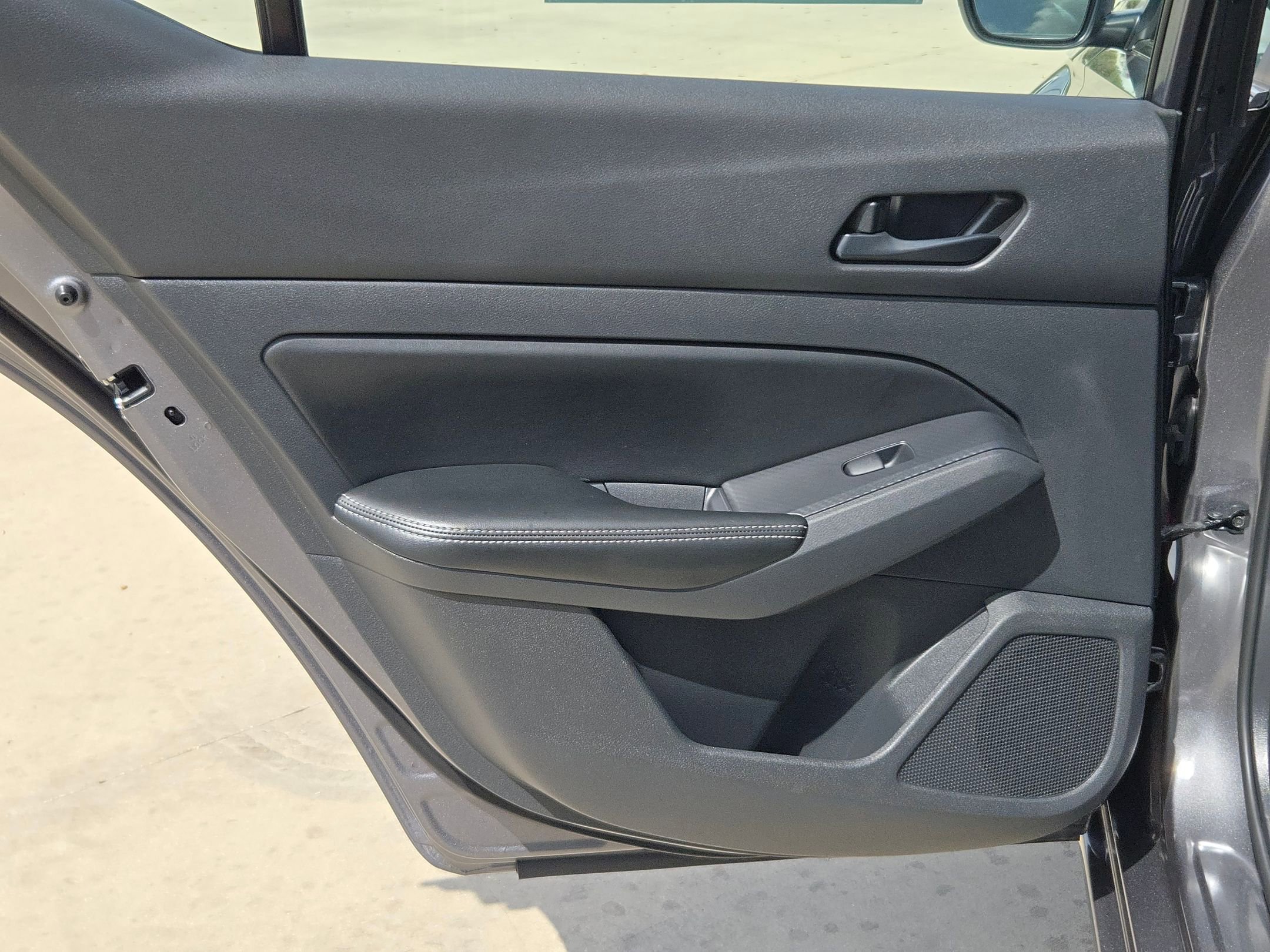 Certified 2025 Nissan Altima 2.5 SV image 14