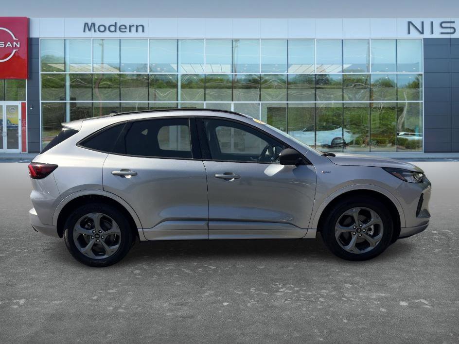 Used 2024 Ford Escape ST-Line image 4