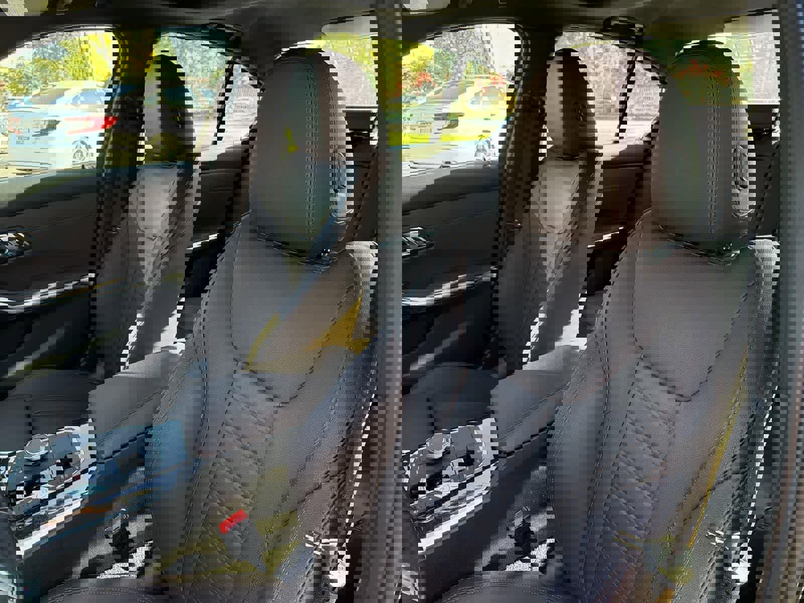 Used 2023 BMW M340i xDrive w/ Premium Package image 25