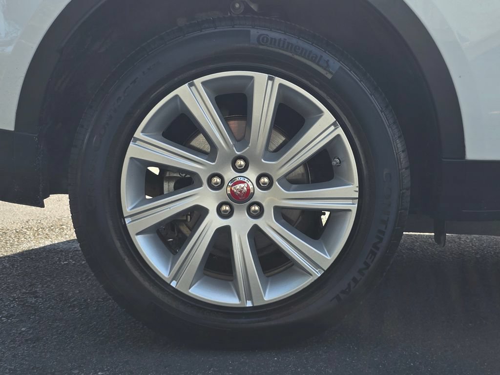 Used 2019 Jaguar E-PACE S AWD/4WD image 9
