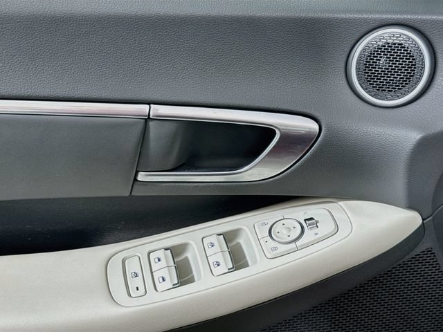 Used 2023 Hyundai Sonata SEL FWD image 13