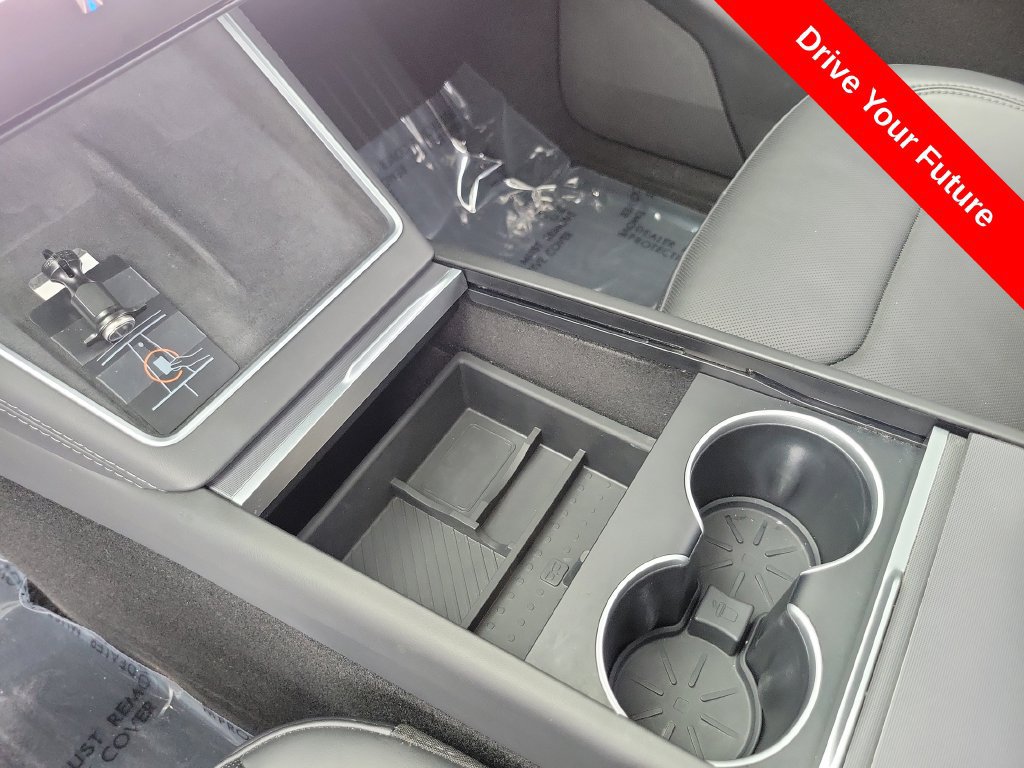 Used 2026 Tesla Model Y 2WD image 10