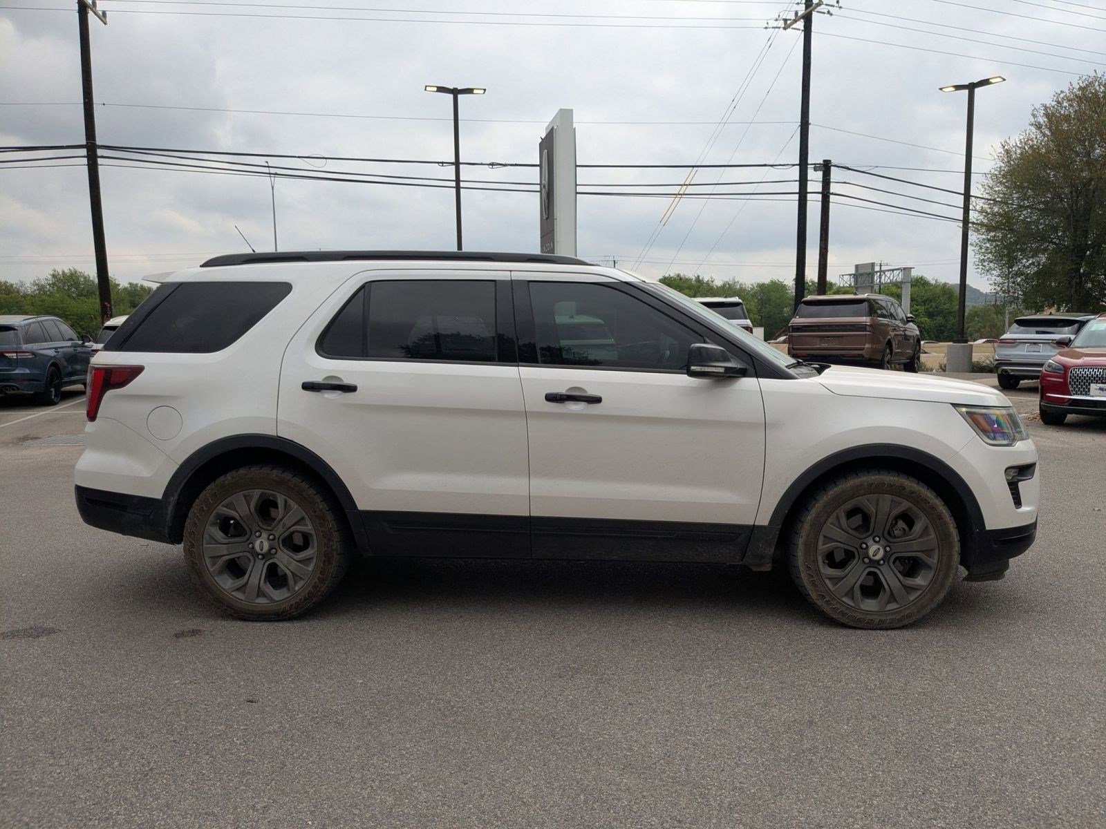 Used 2018 Ford Explorer Sport w/ Equipment Group 401A image 2