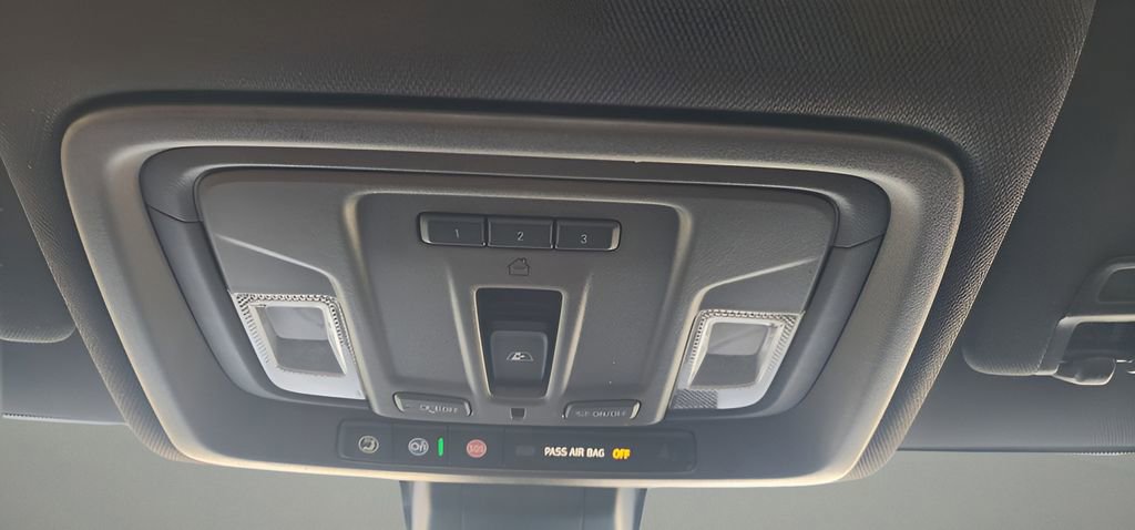 Used 2021 GMC Sierra 1500 SLT w/ SLT Premium Plus Package image 36