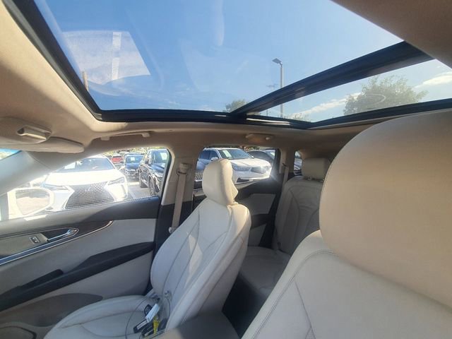 Used 2019 Lincoln Nautilus Select image 24