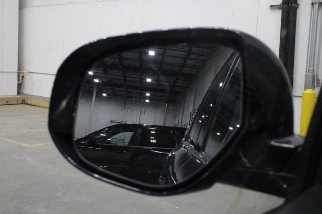 Used 2020 Mitsubishi Outlander SEL image 32