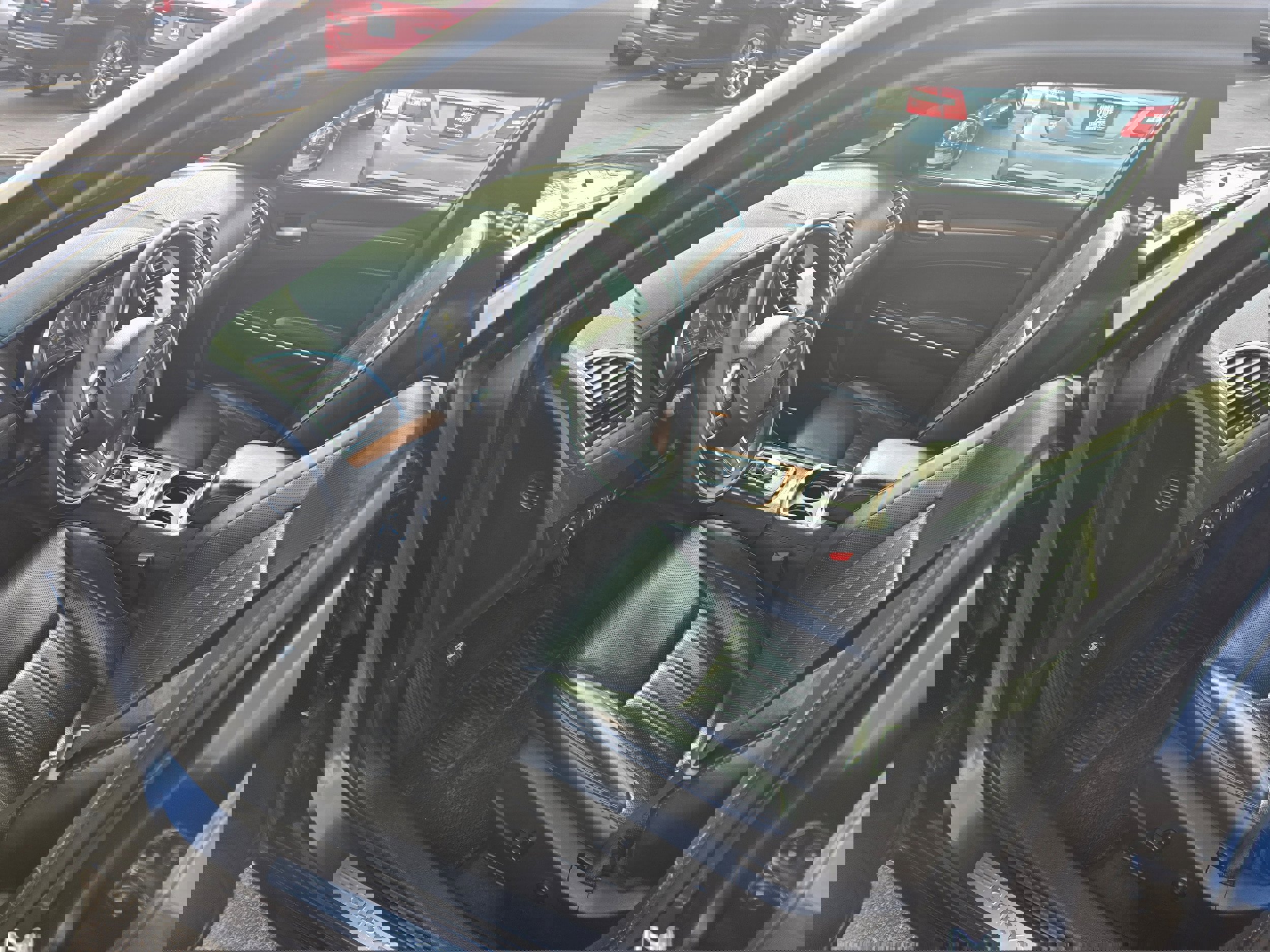 Used 2018 Chrysler 300 C image 4