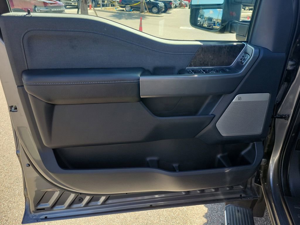 Used 2023 Ford F450 Lariat w/ Lariat Ultimate Package image 13