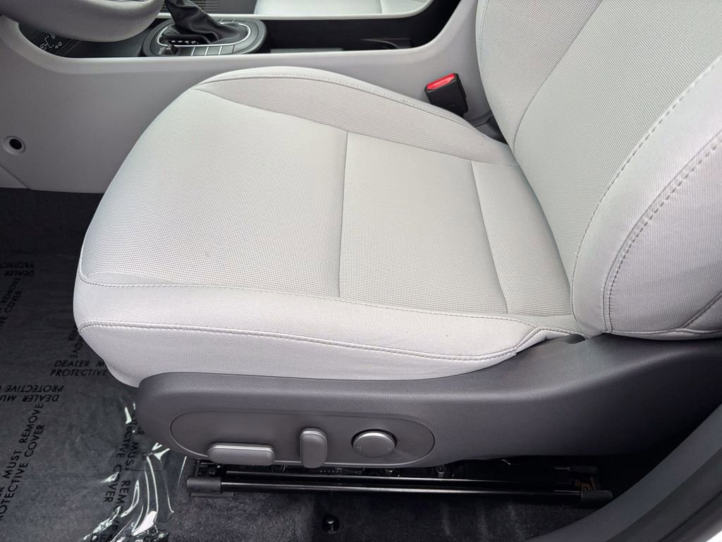 Used 2025 Hyundai Kona SEL image 16