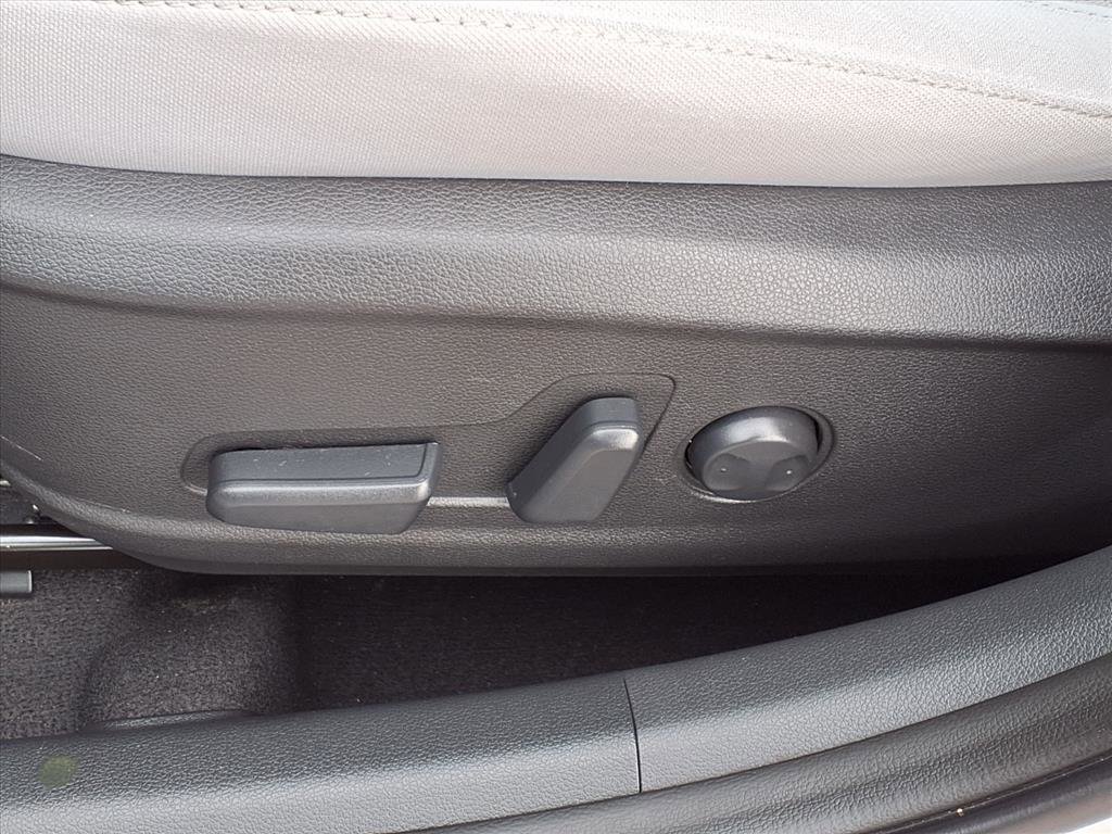 Used 2023 Hyundai Kona SEL image 5