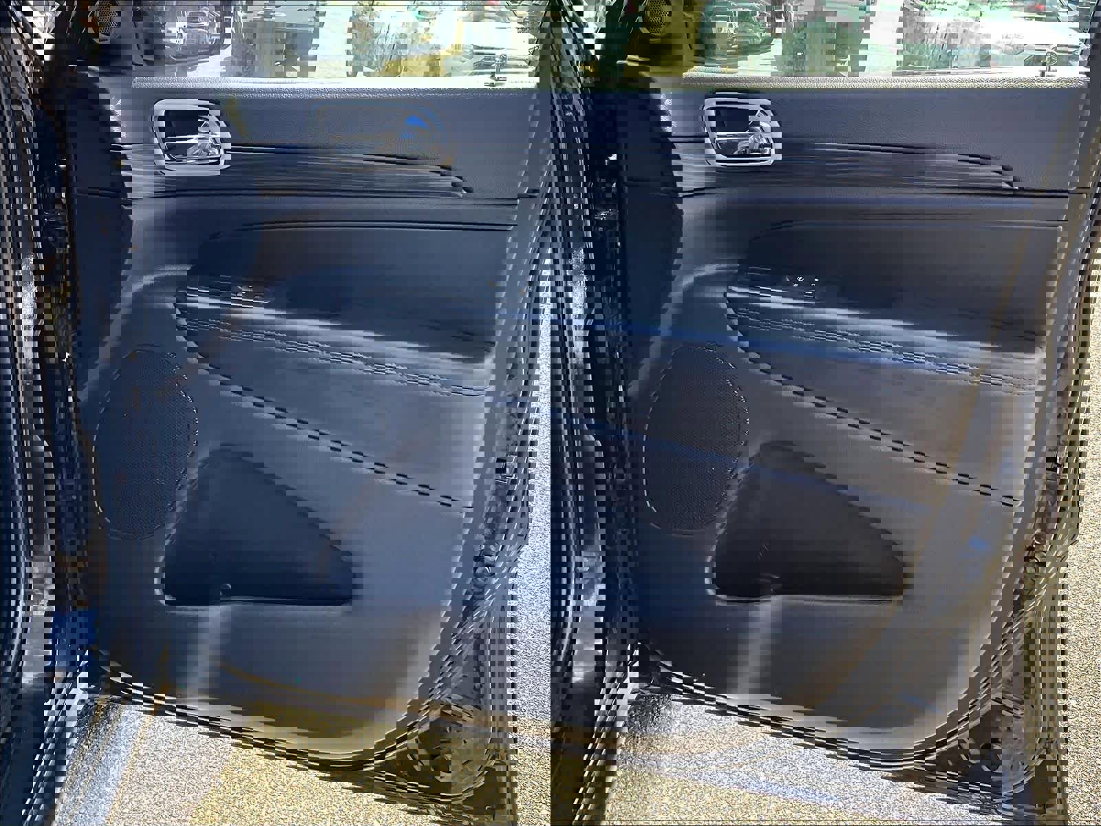 Used 2020 Jeep Grand Cherokee Laredo image 12