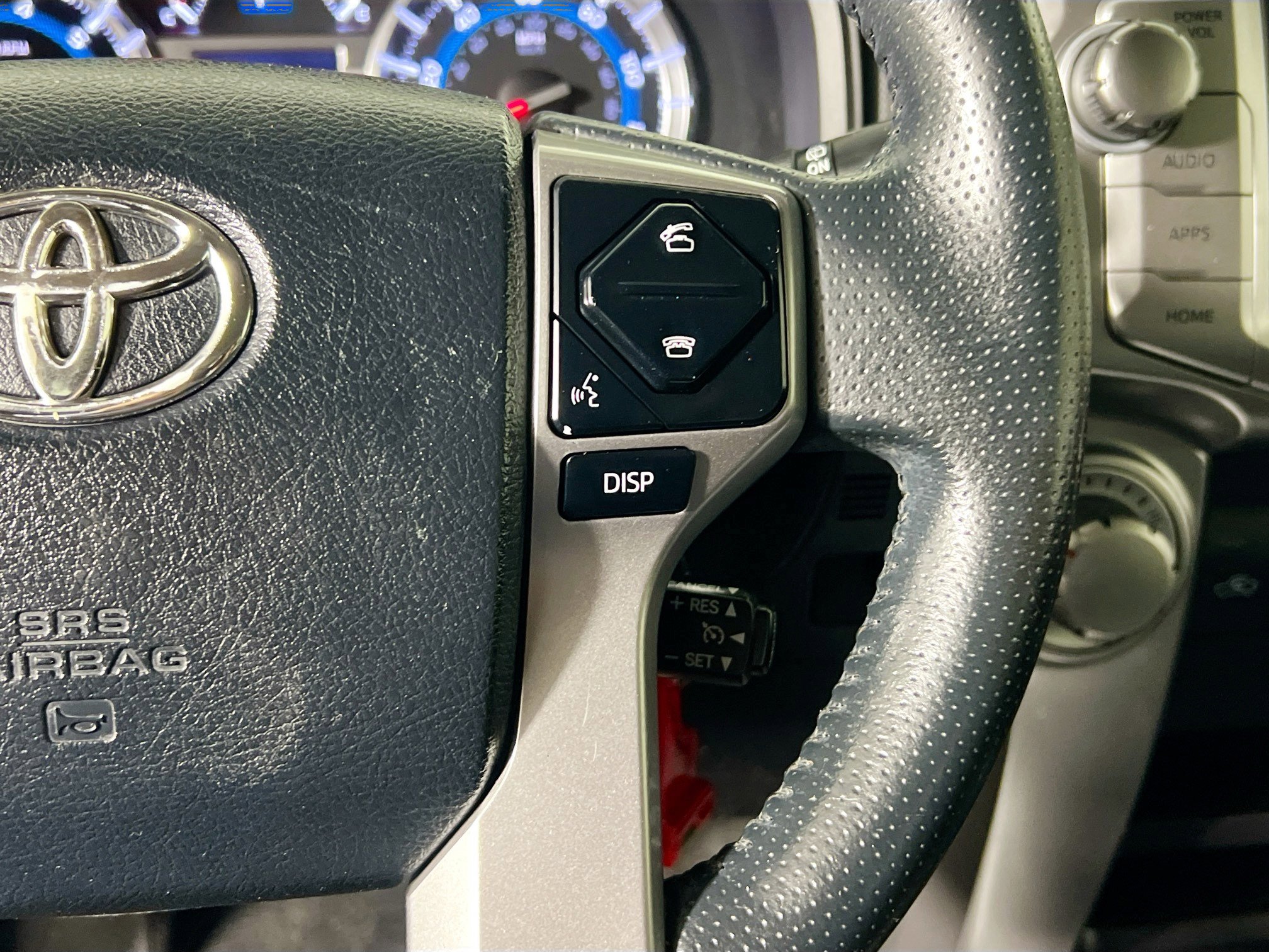 Used 2018 Toyota 4Runner SR5 Premium image 19