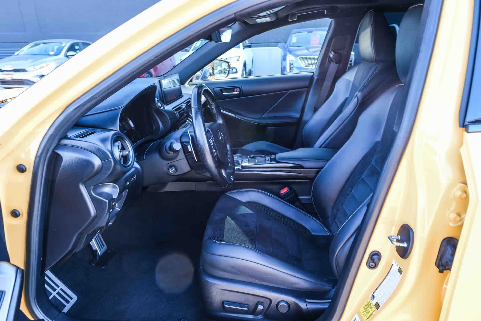 Used 2025 Lexus IS 500 RWD image 19