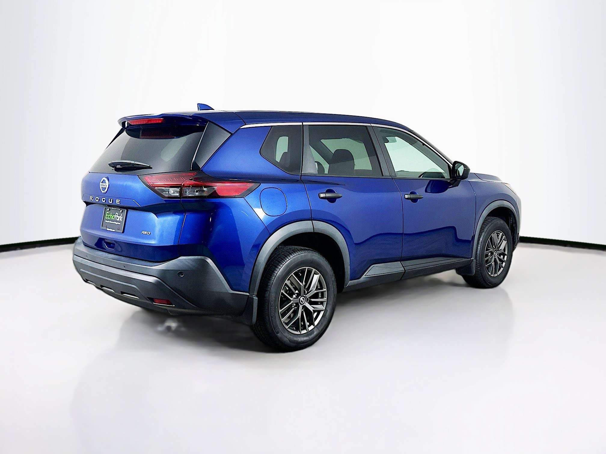 Used 2021 Nissan Rogue S AWD/4WD image 9