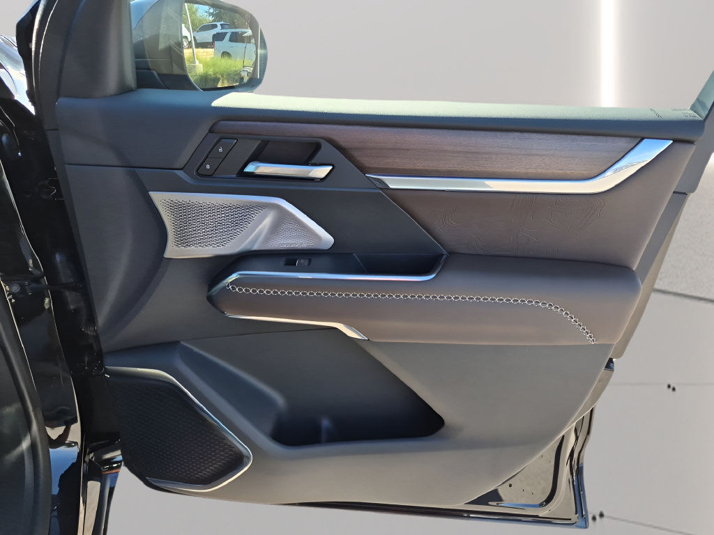 New 2027 GMC Acadia Denali Ultimate w/ LPO, Floor Liner Package AWD/4WD image 36