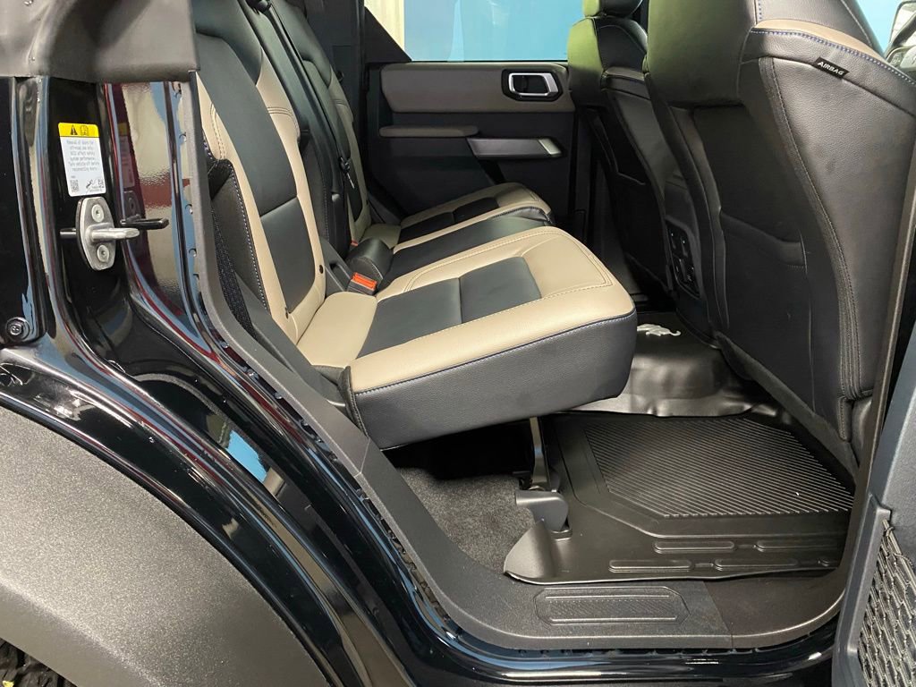 Used 2023 Ford Bronco Wildtrak image 43