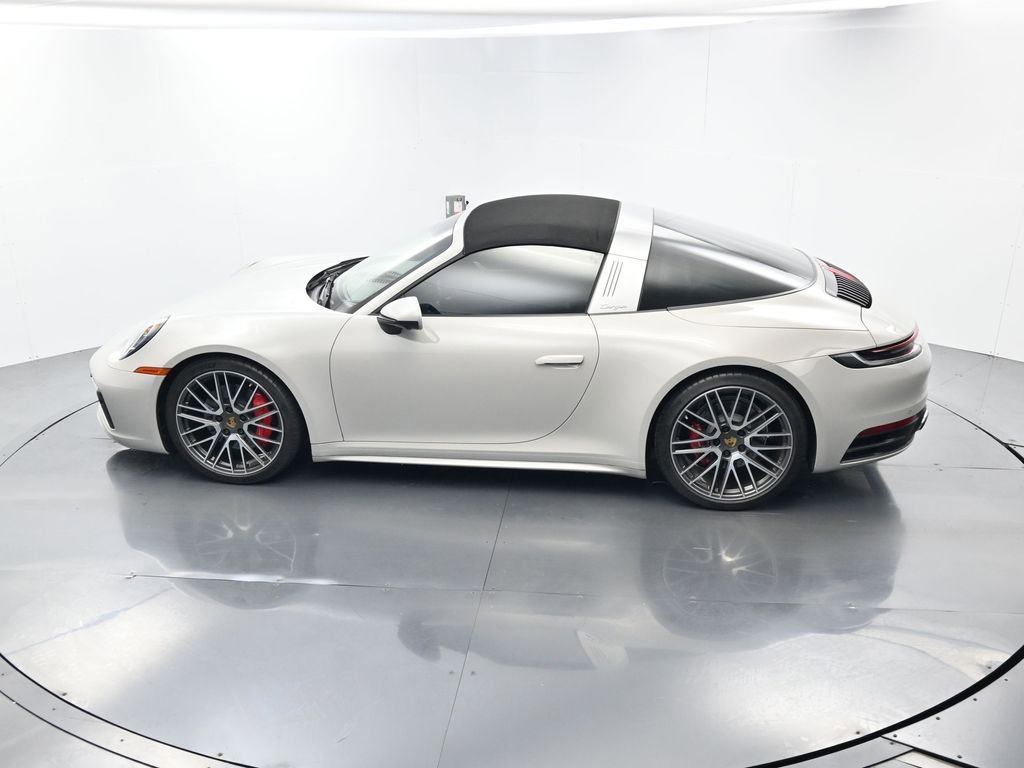 Certified 2021 Porsche 911 Targa 4S image 32