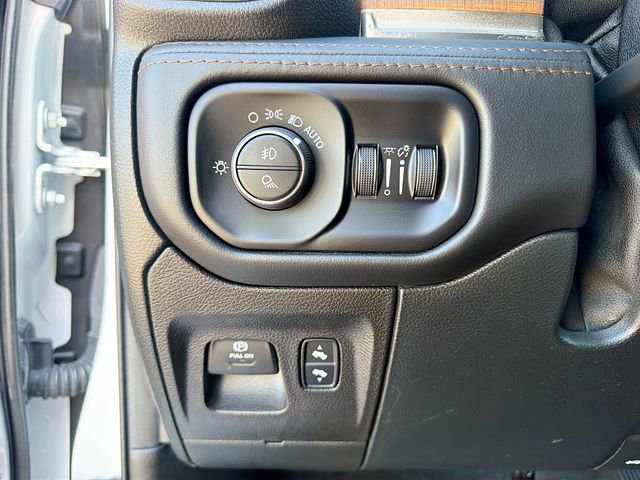 Used 2022 RAM 1500 Limited image 35