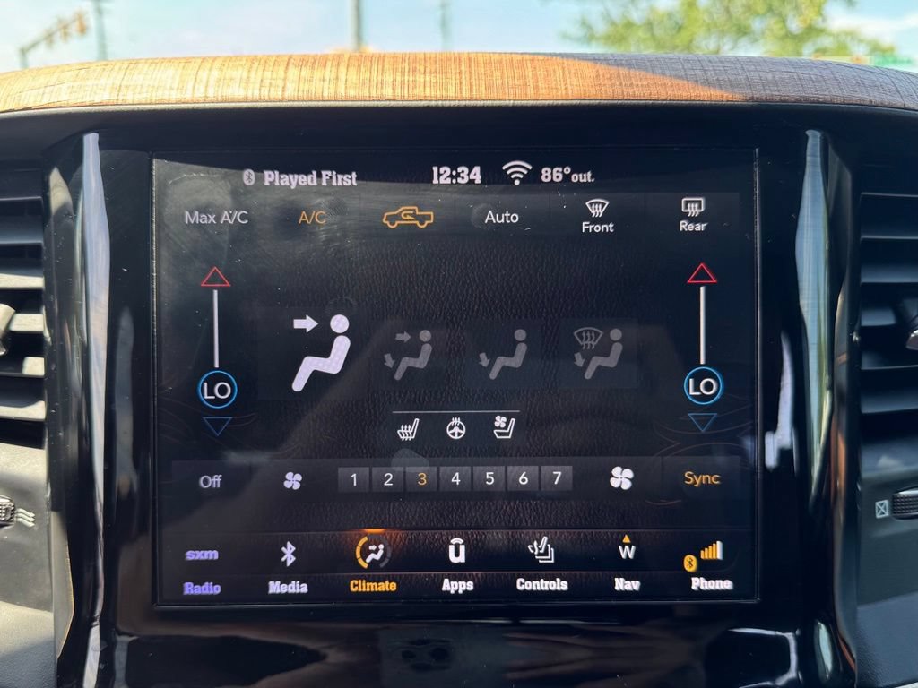 Used 2019 RAM 1500 Limited w/ Body Color Bumper Group AWD/4WD image 31