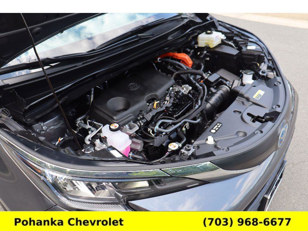 Used 2025 Toyota Sienna XLE w/ XLE Plus Package AWD/4WD image 29
