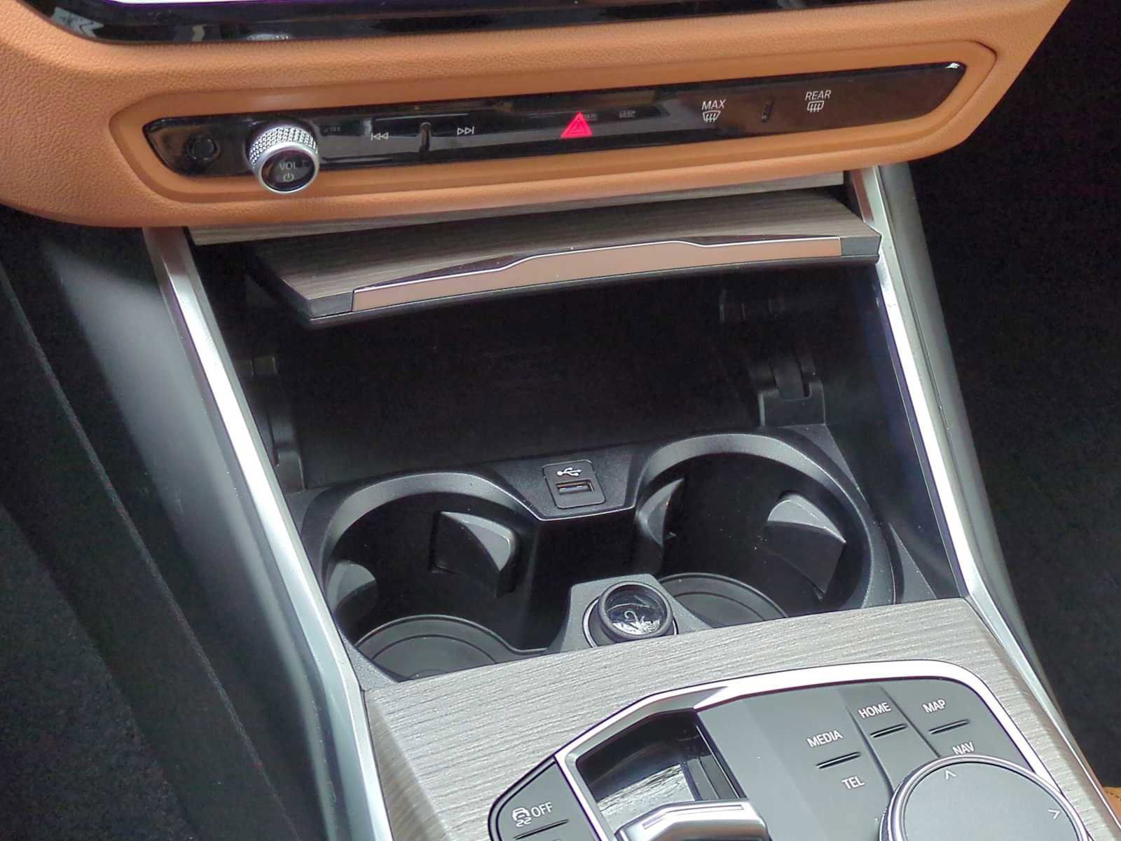 New 2025 BMW 330i xDrive Sedan w/ Premium Package image 33