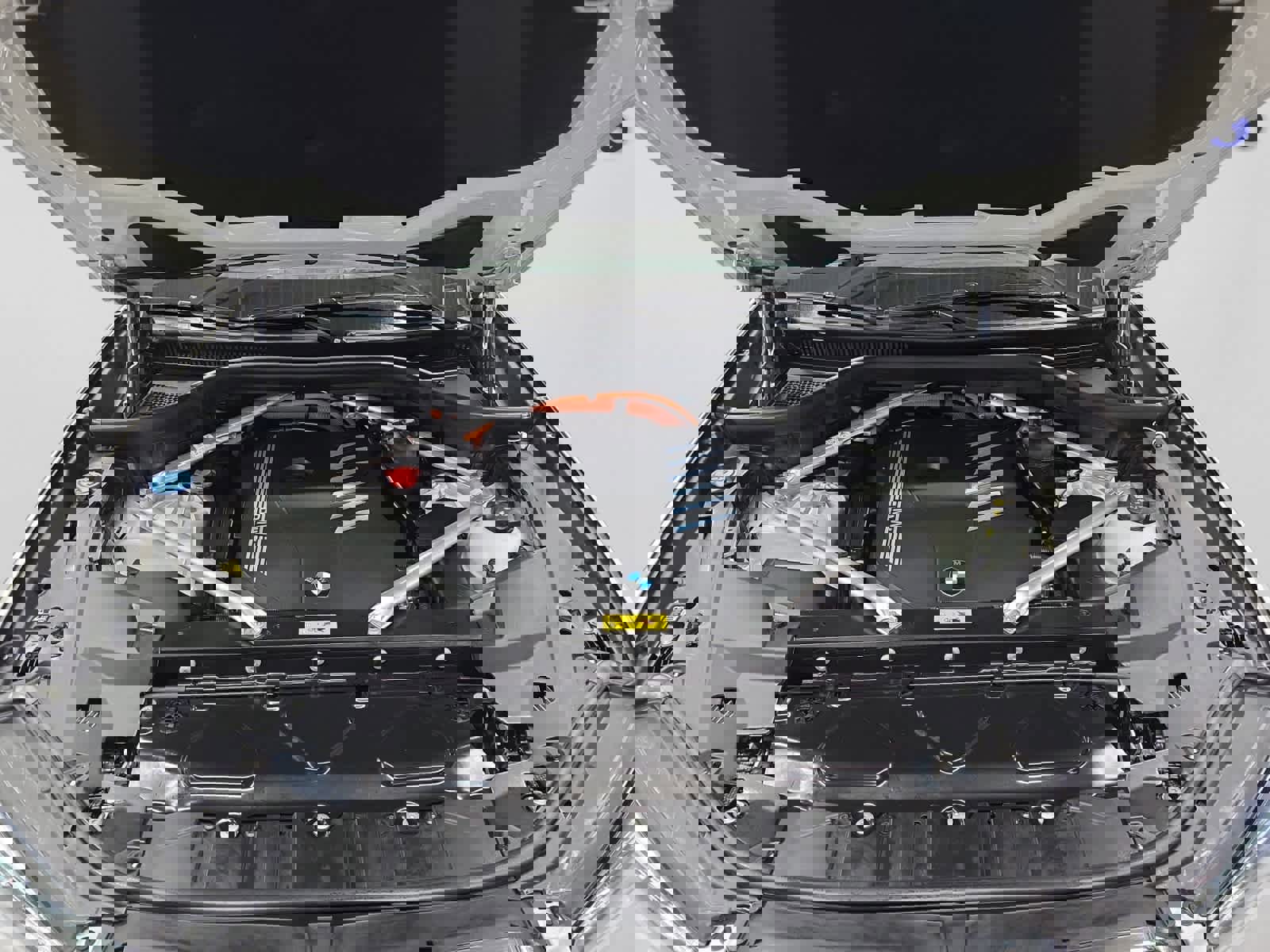 Used 2023 BMW X5 xDrive45e w/ Parking Assistance Package image 8