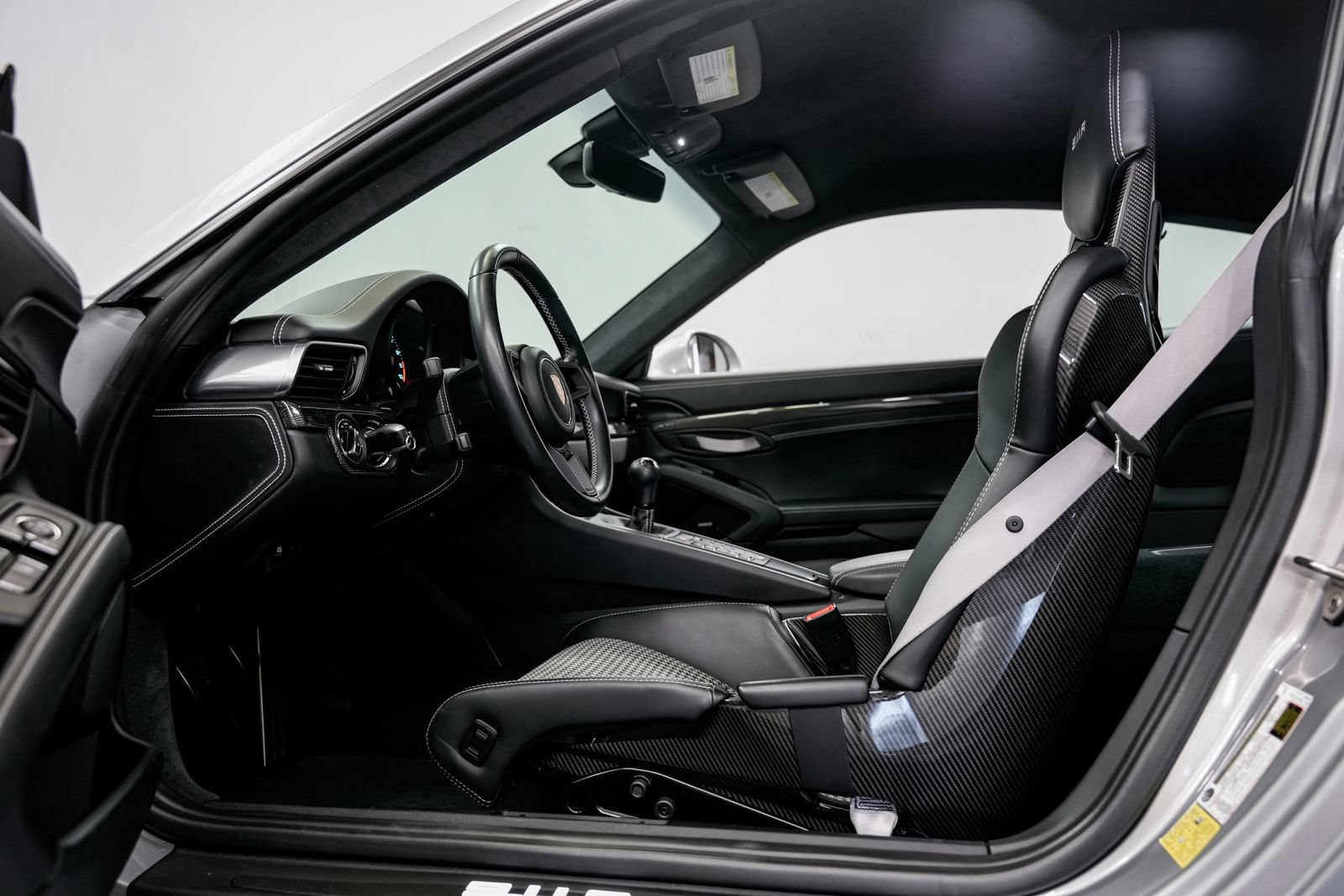 Used 2016 Porsche 911 R RWD image 22