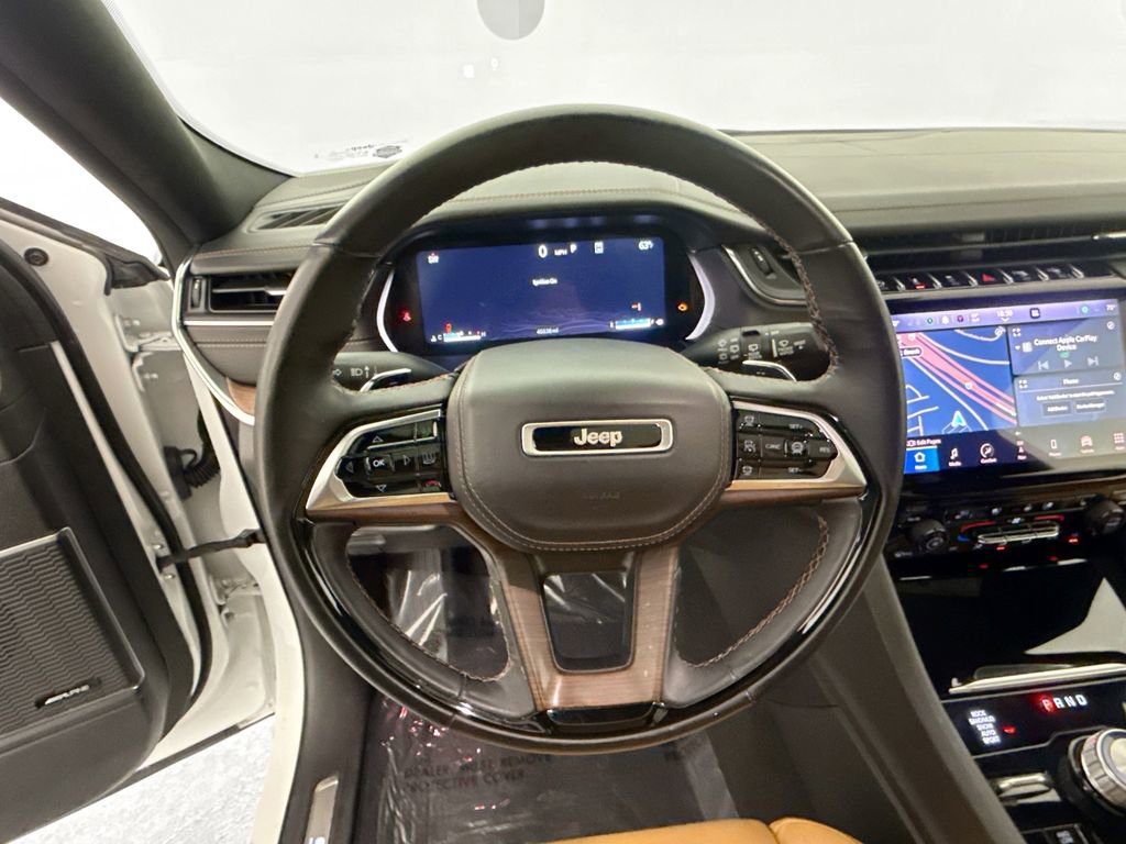 Used 2023 Jeep Grand Cherokee Summit w/ Adv Protech Group IV image 11