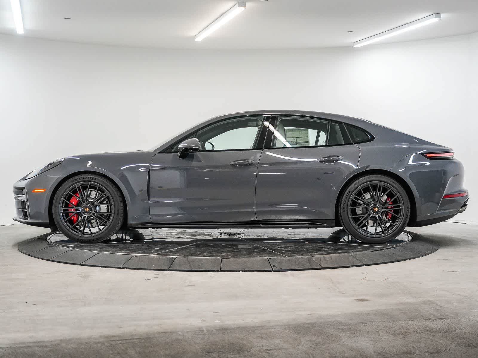 New 2026 Porsche Panamera GTS AWD/4WD image 3