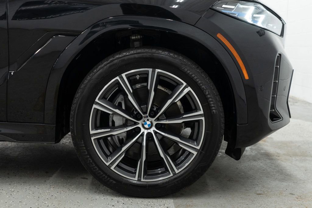 Used 2025 BMW X6 xDrive40i w/ Climate Comfort Package image 42