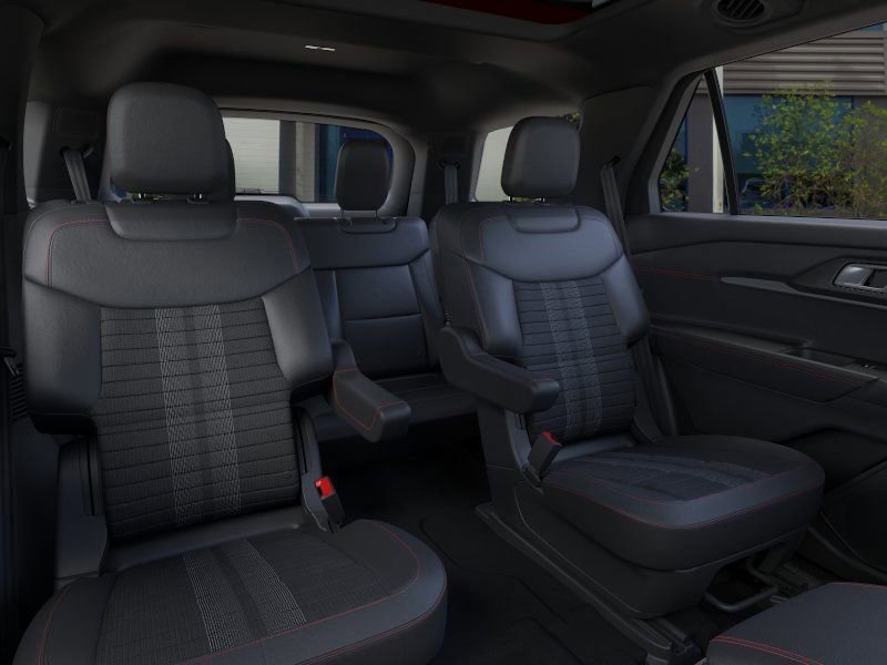 New 2026 Ford Explorer ST-Line w/ ST-Line Street Pack image 11
