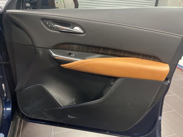 Used 2021 Cadillac XT4 Premium Luxury image 15