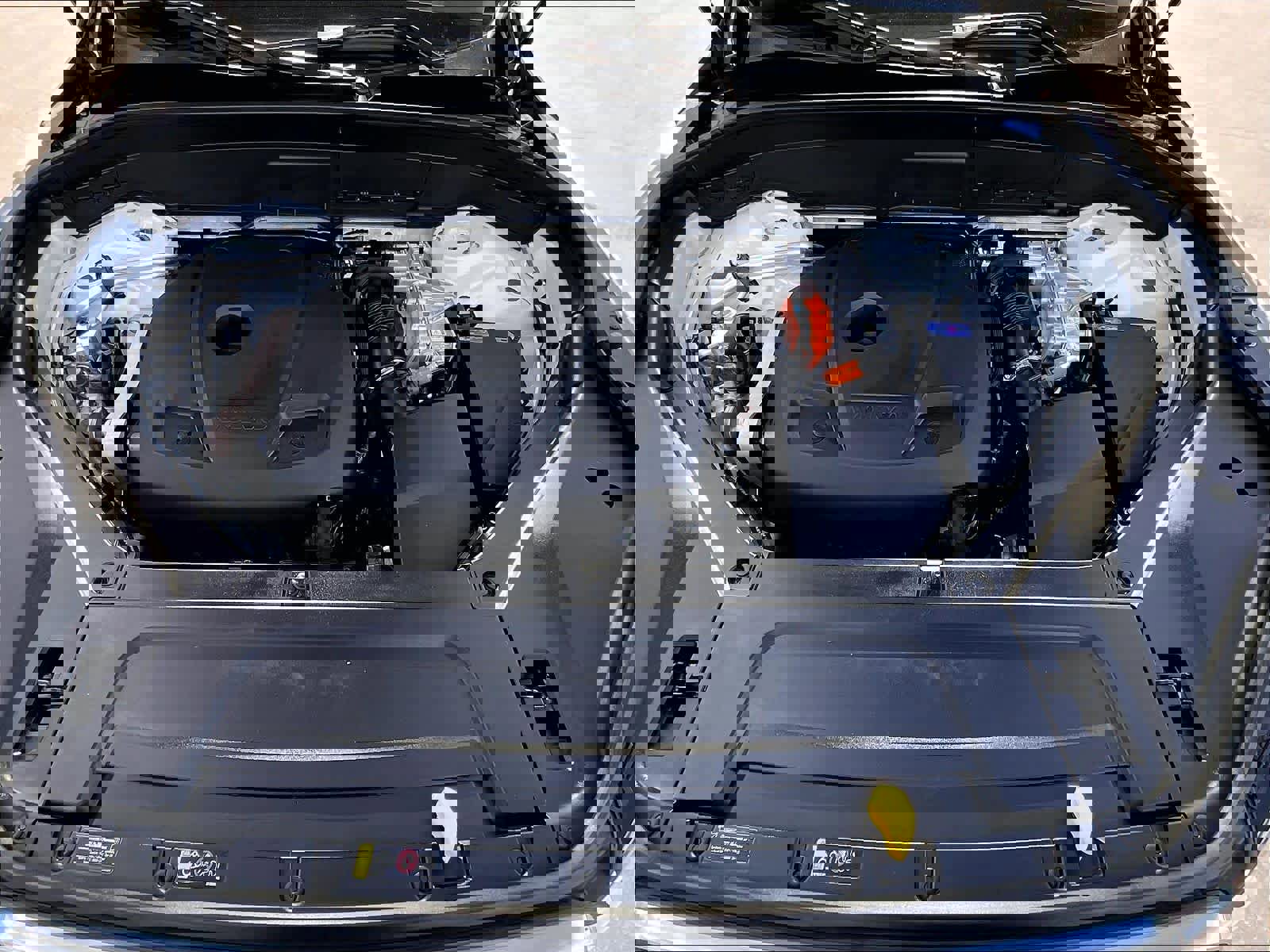 Used 2023 Volvo XC90 T8 Plus w/ Protection Package Premier image 12