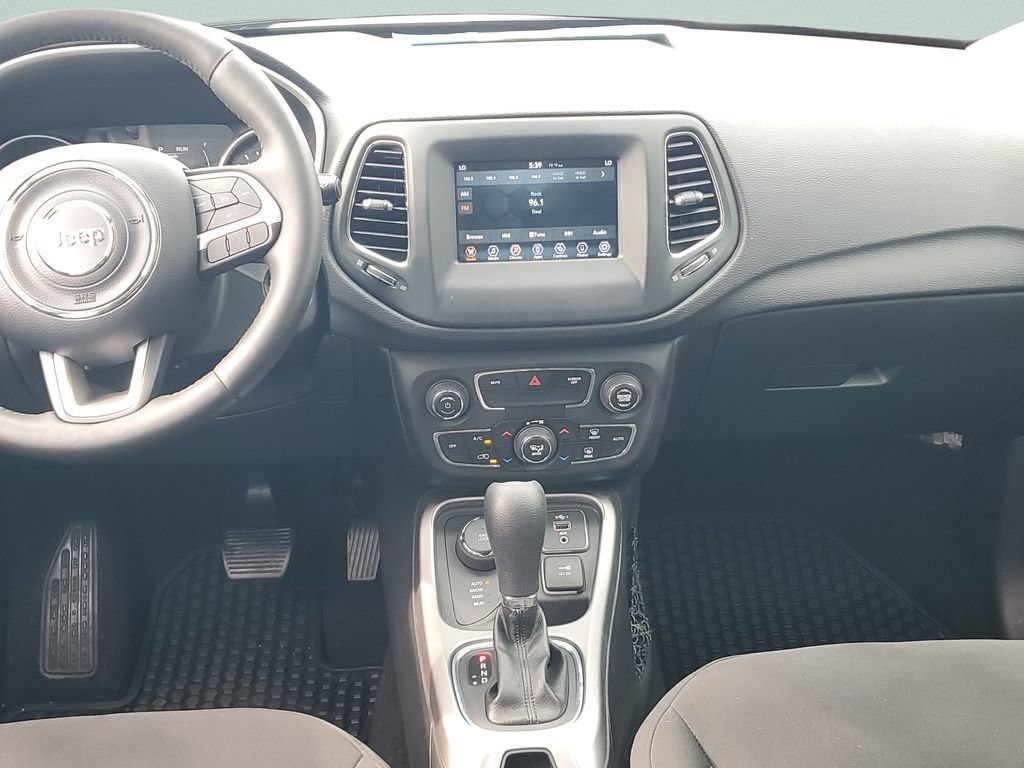 Used 2020 Jeep Compass Sport w/ Cold Weather Group AWD/4WD image 15