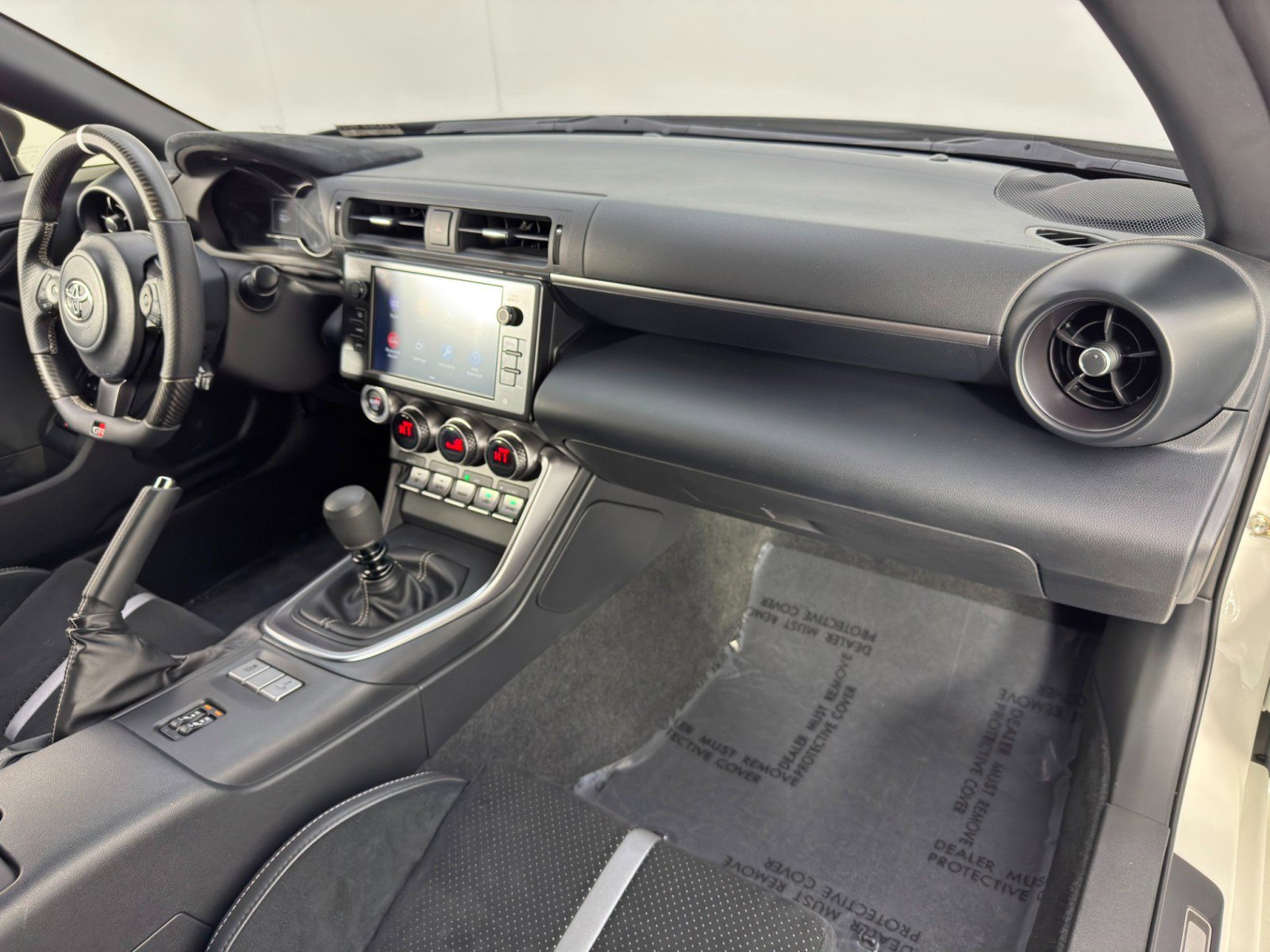 Used 2024 Toyota GR86 Premium image 19