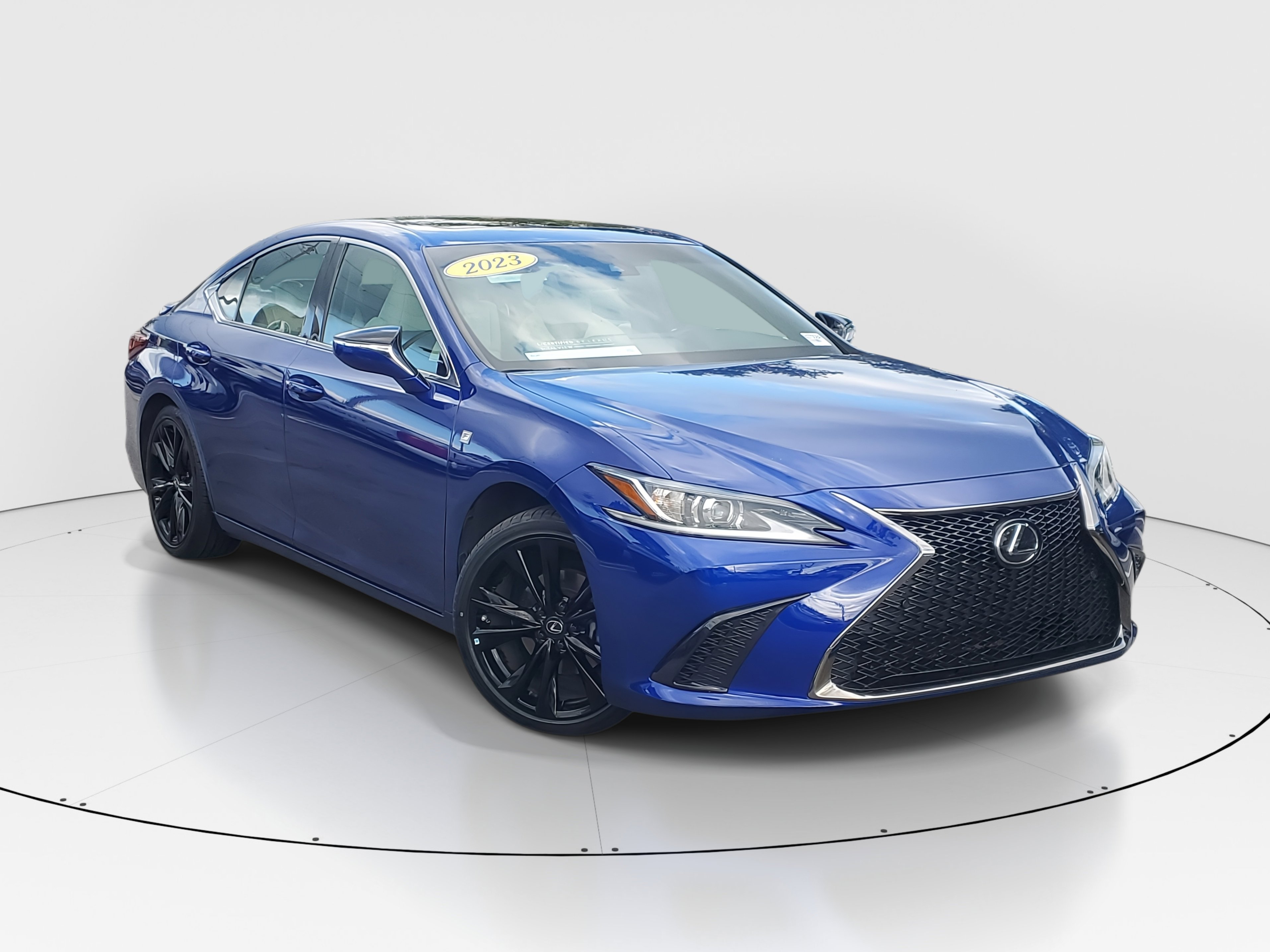 Used 2023 Lexus ES 350 F Sport image 2