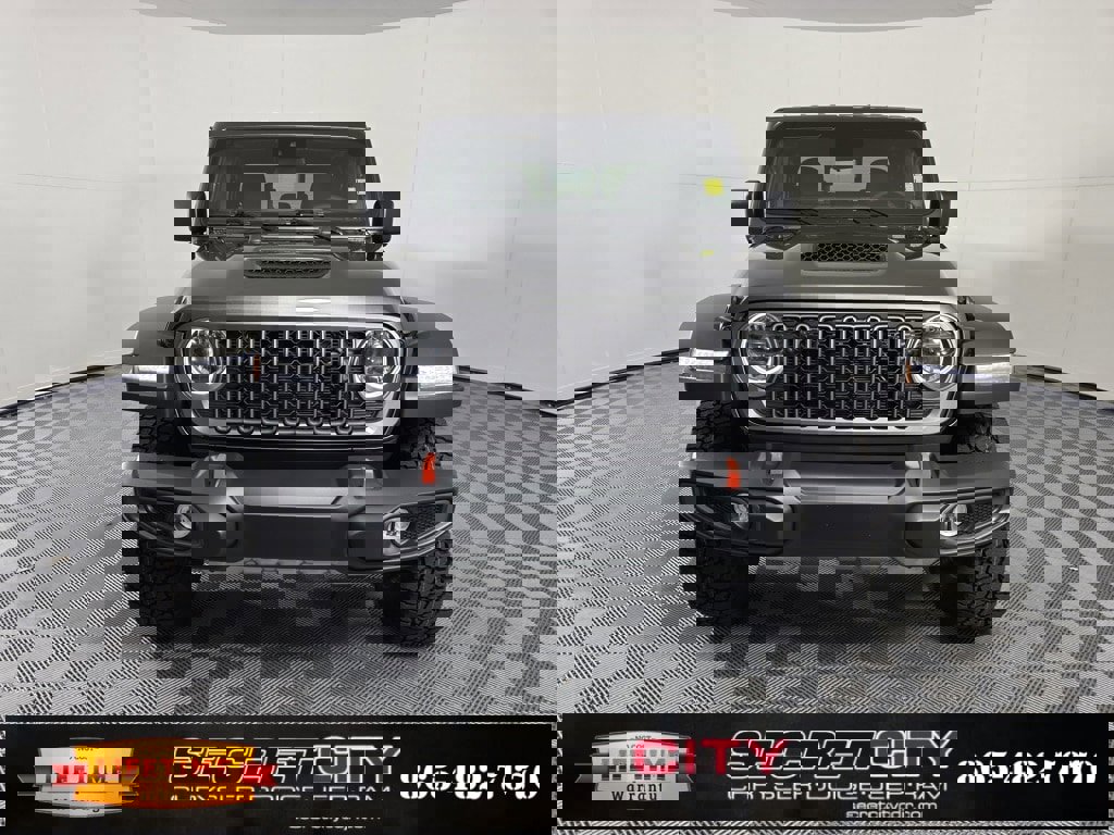 New 2025 Jeep Gladiator Mojave image 2