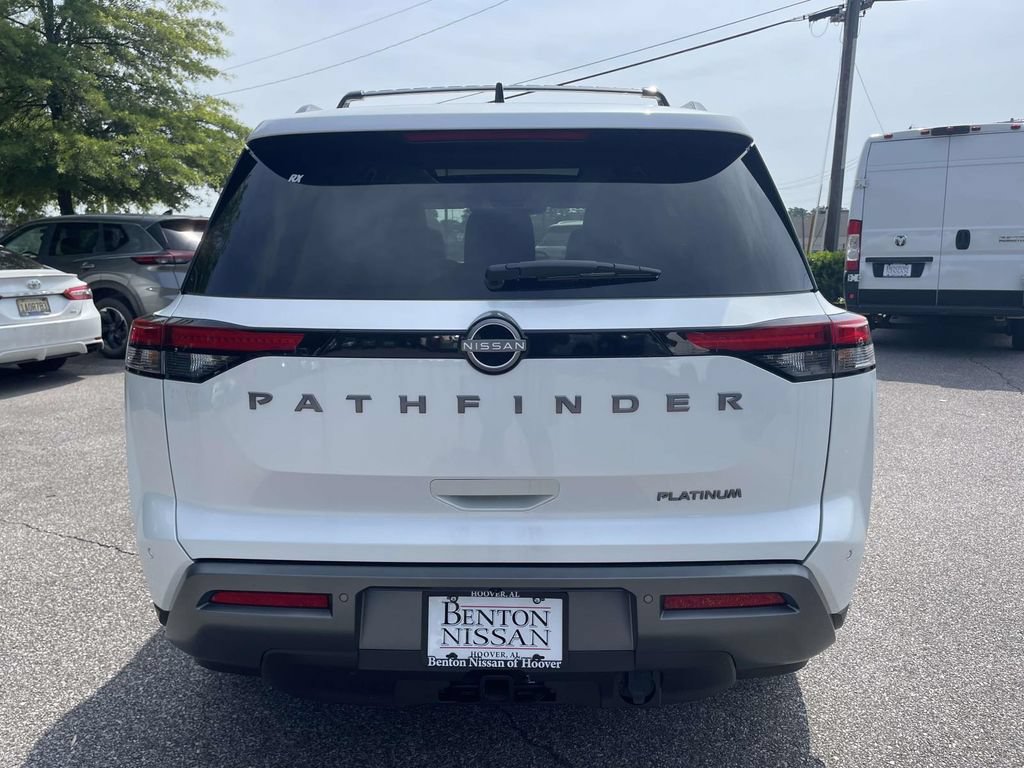New 2026 Nissan Pathfinder Platinum FWD image 3