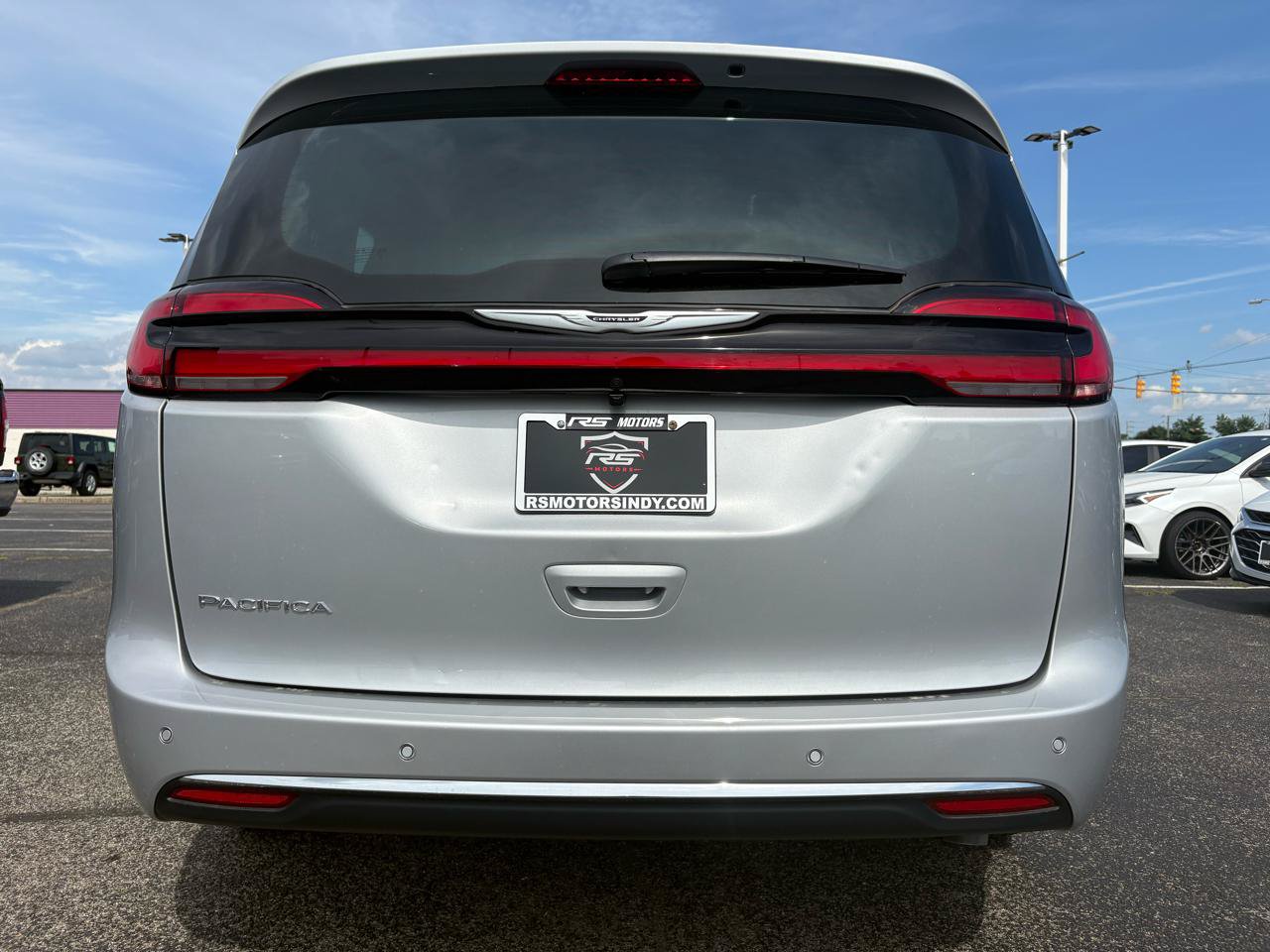 Used 2026 Chrysler Pacifica Select FWD image 5