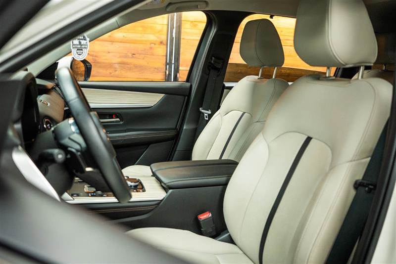 Used 2024 MAZDA CX-90 Plug-In Hybrid w/ Preferred image 10